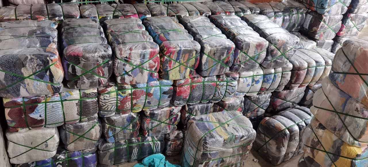 Valorisation textile et stockage des balles reconditionnées